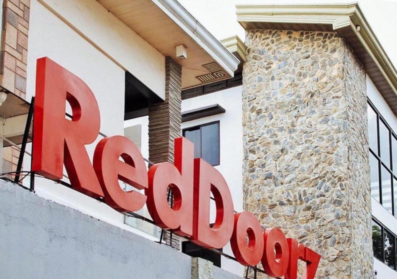 Hotel Reddoorz @ Vp Inting Street Tagbilaran City Exterior foto